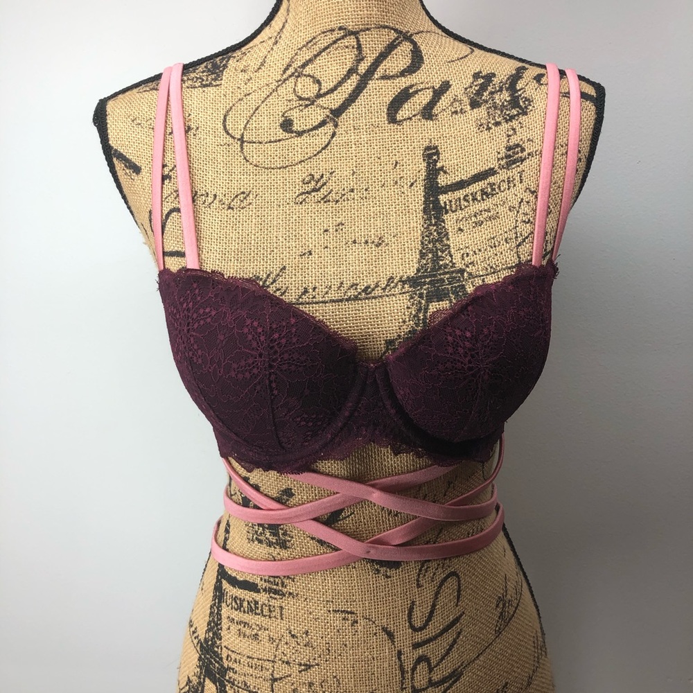 Victoria’s Secret date bra